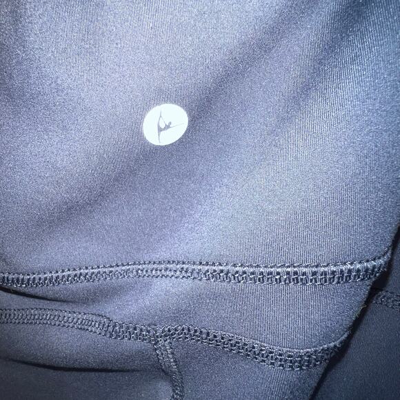 90° by reflex Women's size XXL Navy performance compression leggings w/pockets - Picture 8 of 9